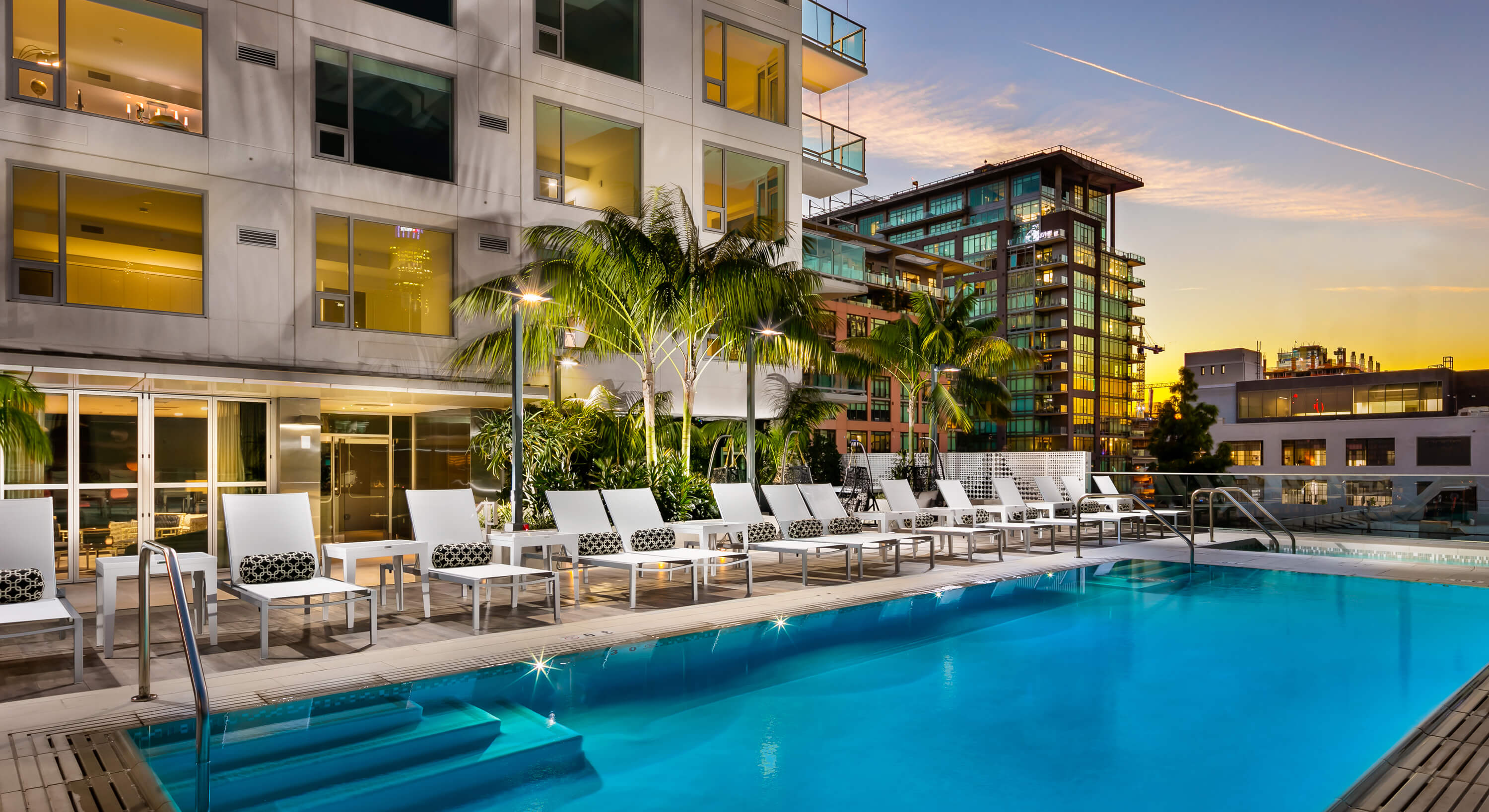 ten50, los angeles condo, luxury condo, pool area, rooftop