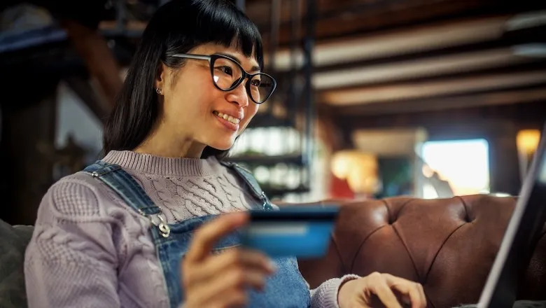Student Credit Cards vs Secured Credit Cards