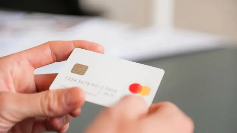 10 Surprising Credit Card Debt Facts