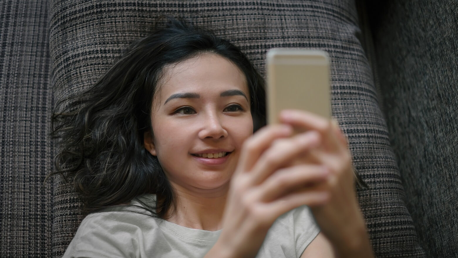 Does Paying Down Your Phone Bill Build Credit? SoFi