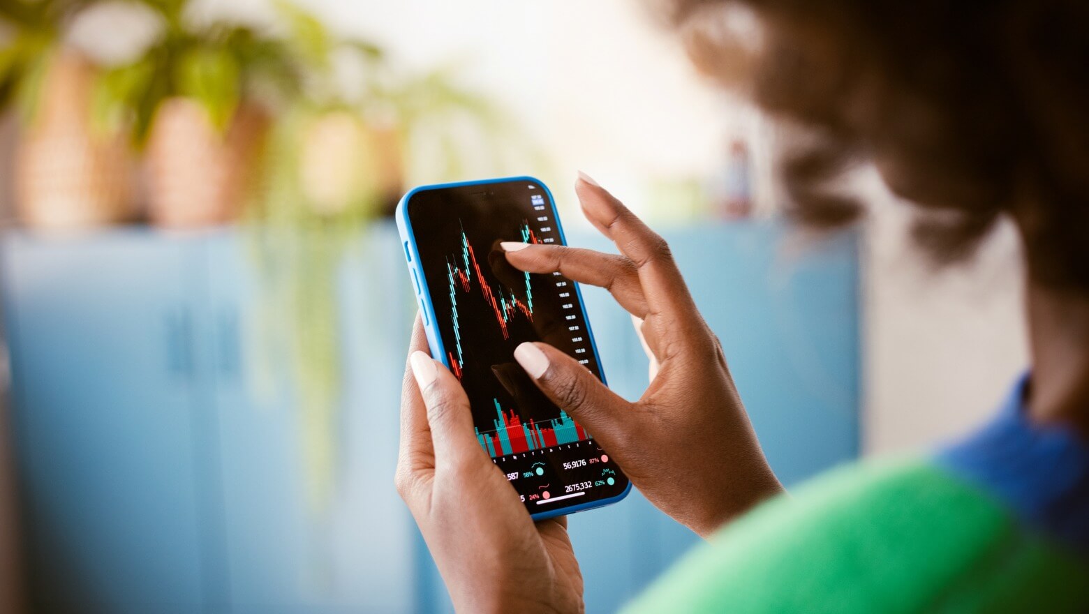 Swing Trading: What It Is and How It Works | SoFi