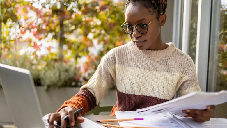 FAFSA and Grad School Deadlines: Timing Guide