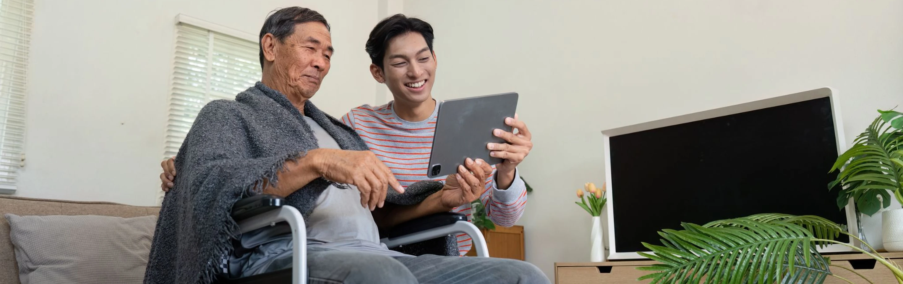 Students and Families Navigate Complex Decisions When Considering Private Student Loans