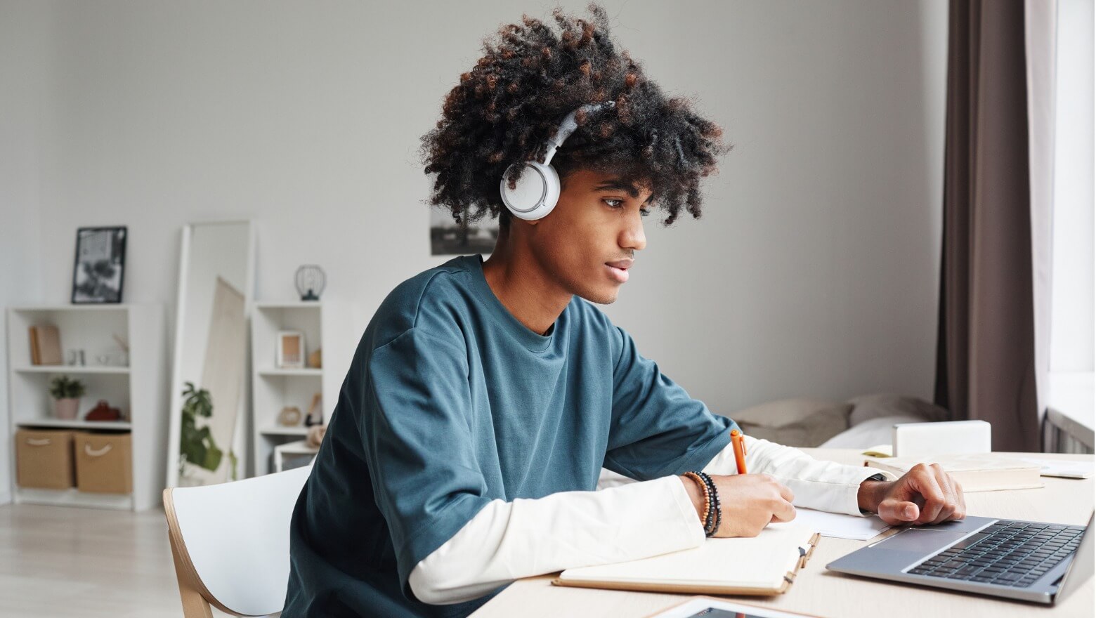 Loans for 18-Year-Olds: Loan Options for Young People | SoFi