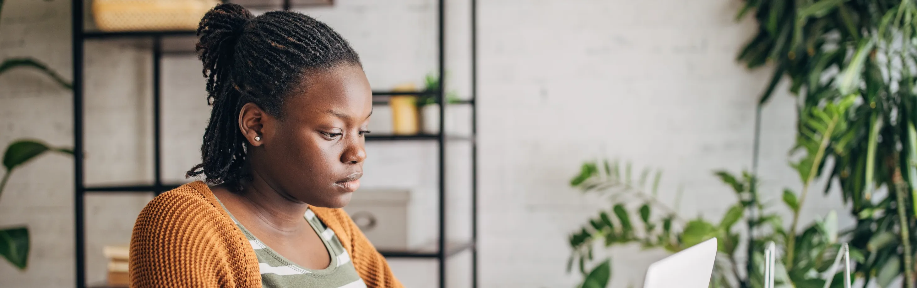 Should You Stay Or Should You Go? SoFi Survey on Why People Switch Auto Policies