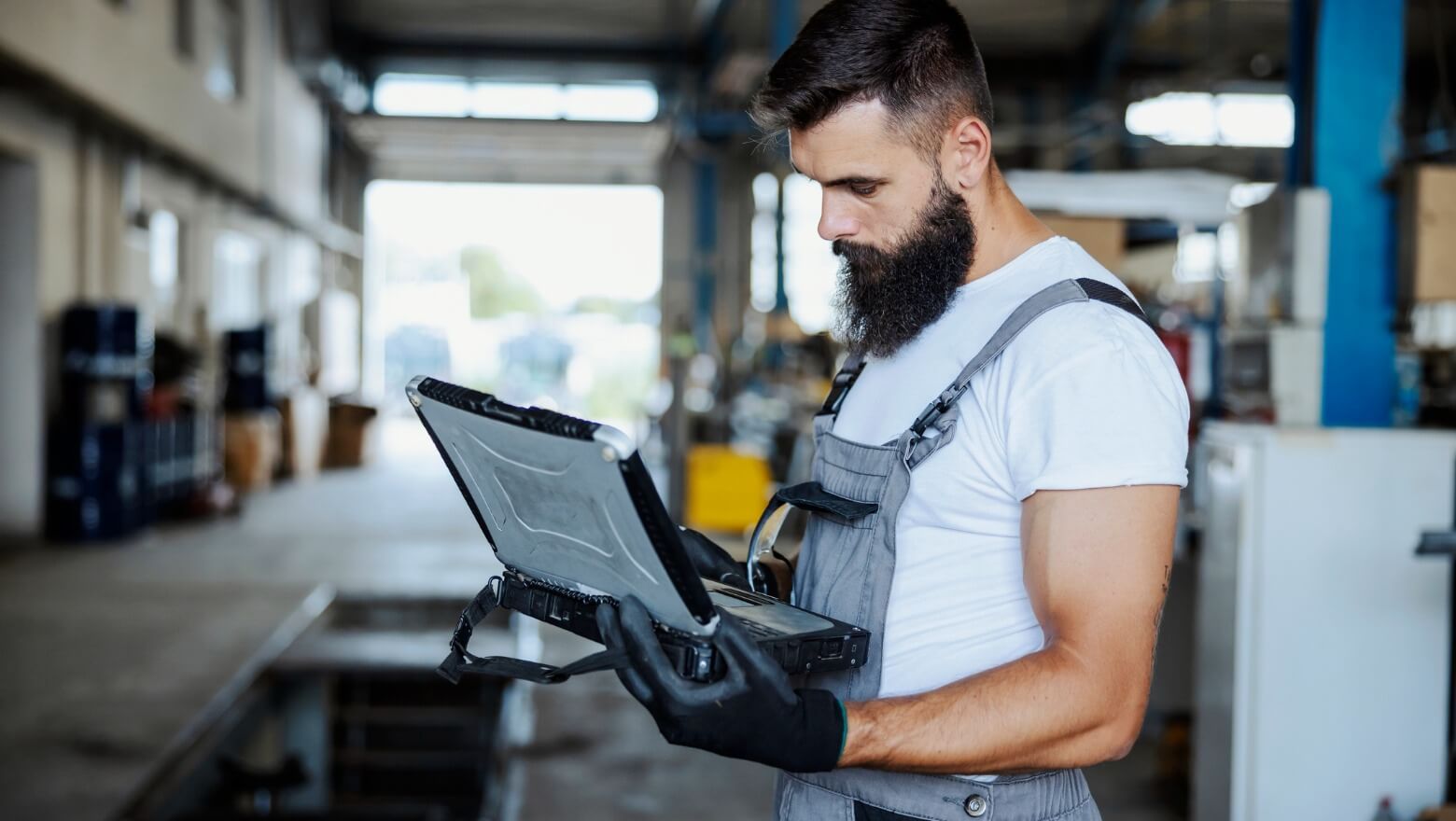 21 Good Paying Jobs Without a College Degree or Experience in 2022 SoFi