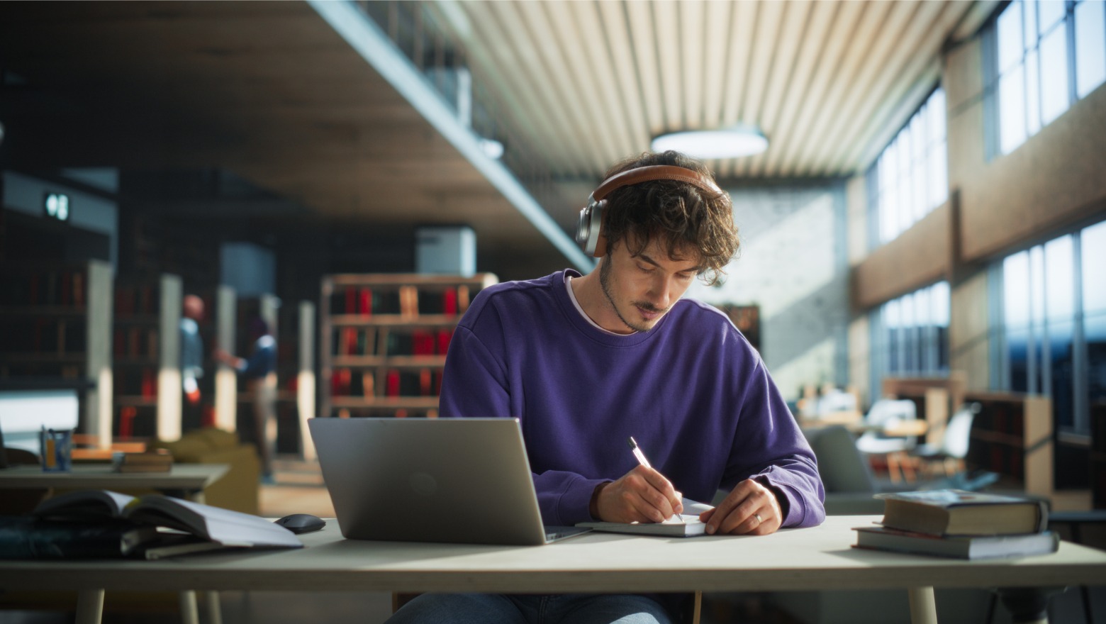 Refinancing Student Loans in a High-Interest Environment