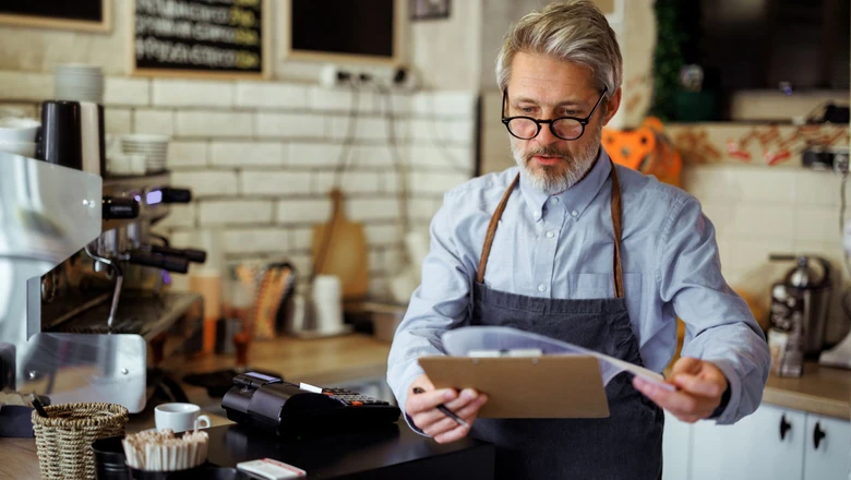 What Is Deferred Revenue? Meaning, Examples, and Journal Entries