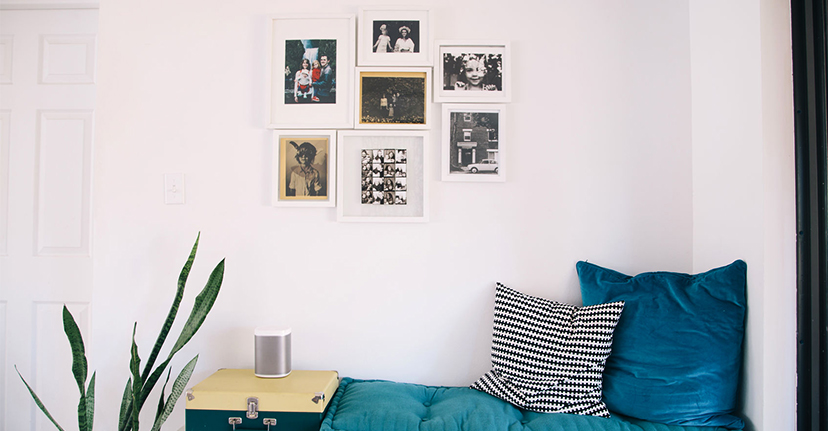 sitting room with pillows